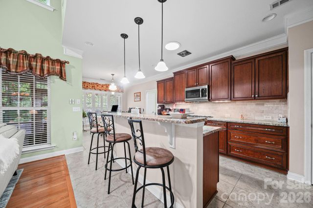7712 Woodcrest Drive, Stanley, NC 28164