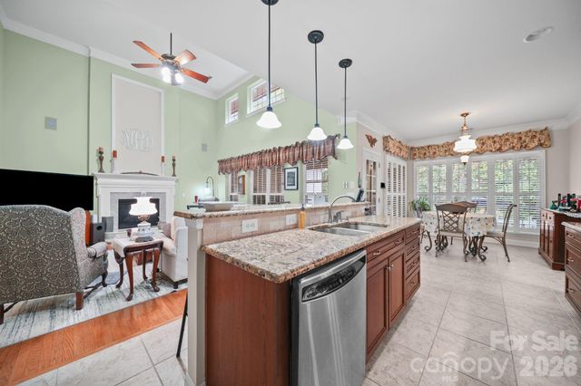 7712 Woodcrest Drive, Stanley, NC 28164