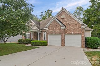 7712 Woodcrest Drive, Stanley, NC 28164