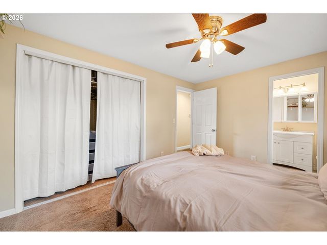 1310 SHERRI Ct, West Linn, OR 97068