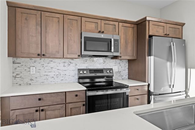 613 N L Street, Livingston, MT 59047