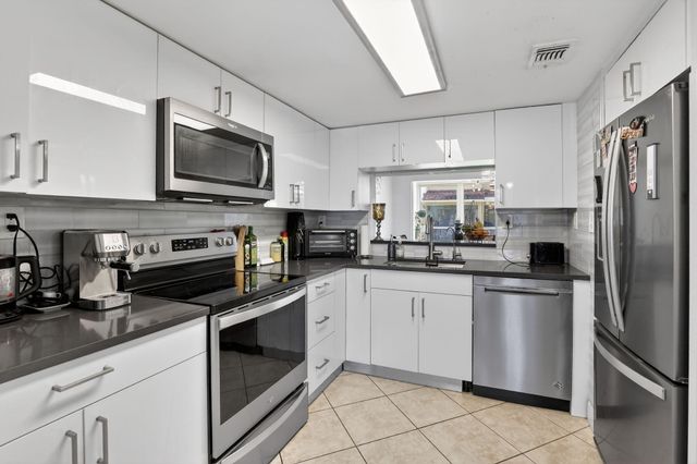 807 NW 91st Terrace NW 807, Plantation, FL 33324