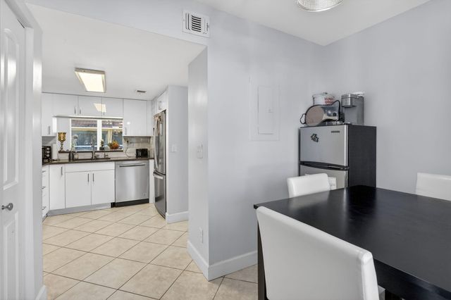 807 NW 91st Terrace NW 807, Plantation, FL 33324