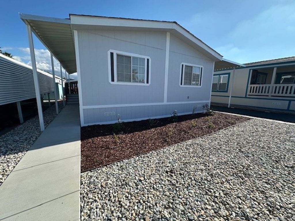 880 N. Lake Street 82, Hemet, CA 92544