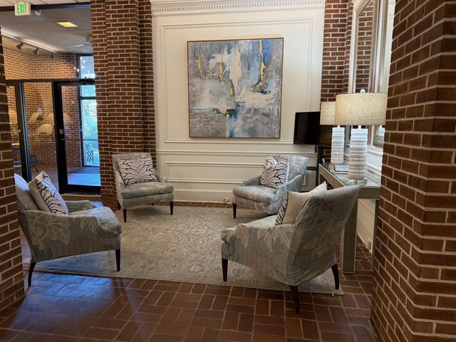 14 Lockwood Drive 6h, Charleston, SC 29401