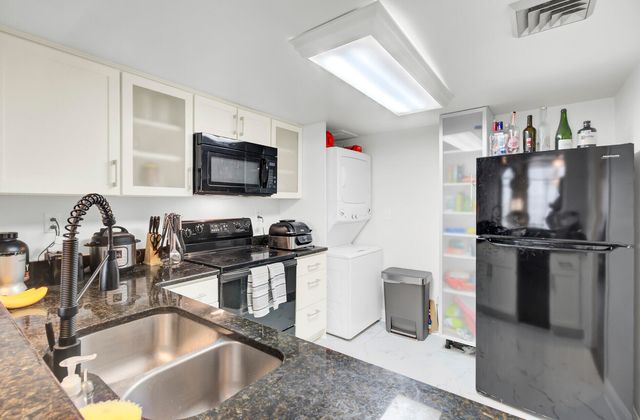 14 Lockwood Drive 6h, Charleston, SC 29401