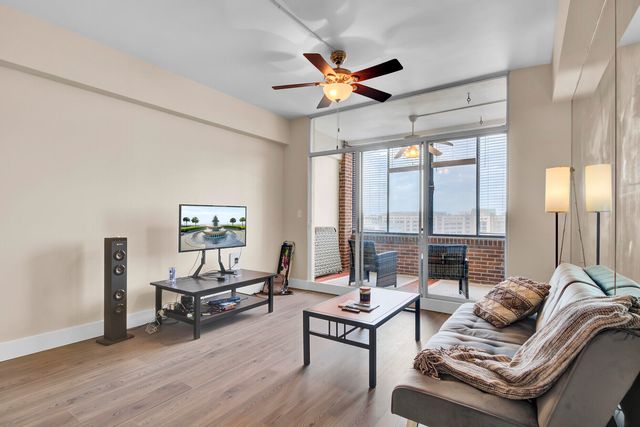 14 Lockwood Drive 6h, Charleston, SC 29401