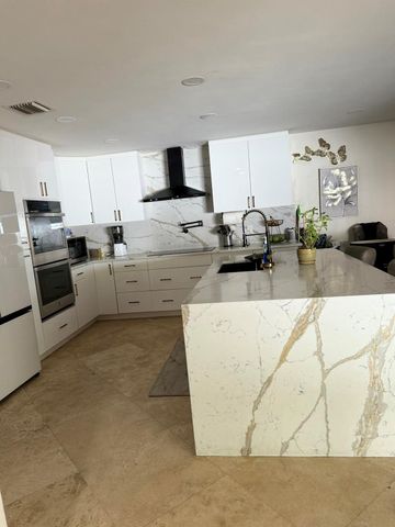 6000 Adriatic Way, West Palm Beach, FL 33413