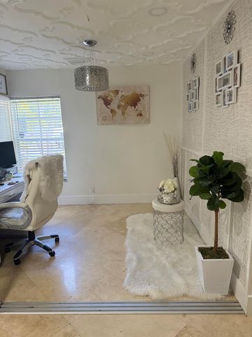 6000 Adriatic Way, West Palm Beach, FL 33413