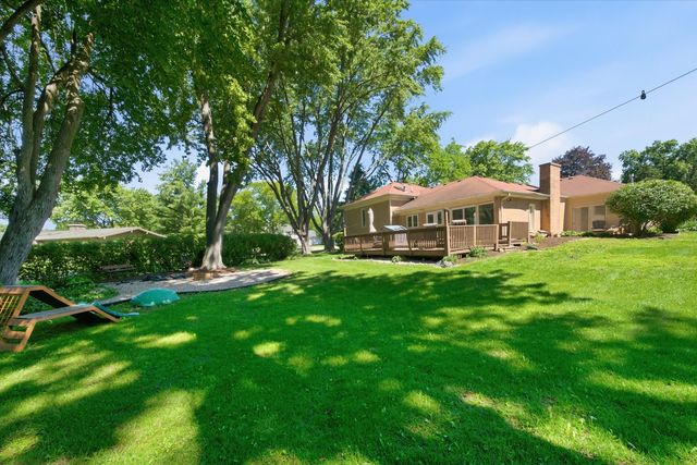 22 Plum Court, Sleepy Hollow, IL 60118