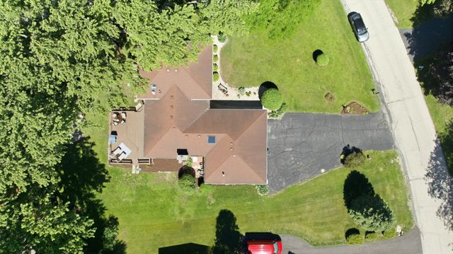 22 Plum Court, Sleepy Hollow, IL 60118