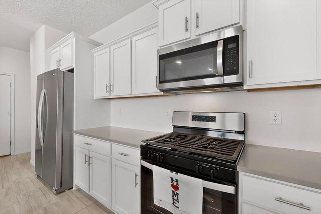 1012 Vallecito Loop NW, Los Lunas, NM 87031