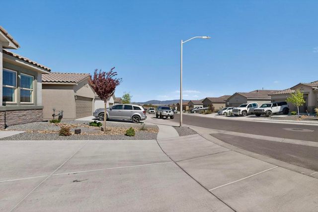 1012 Vallecito Loop NW, Los Lunas, NM 87031