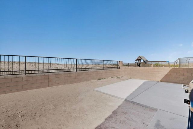 1012 Vallecito Loop NW, Los Lunas, NM 87031