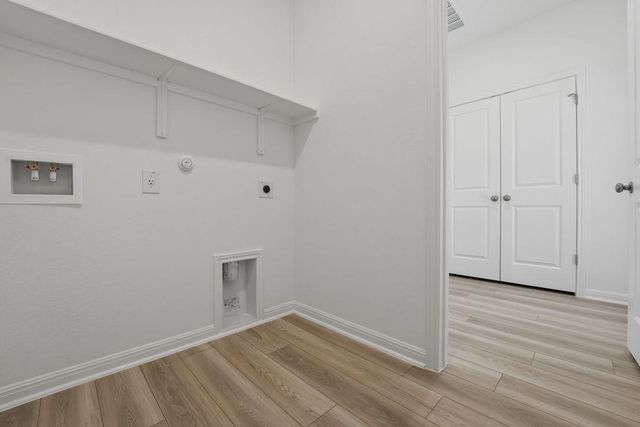 119 Betsy RD, Hutto, TX 78634