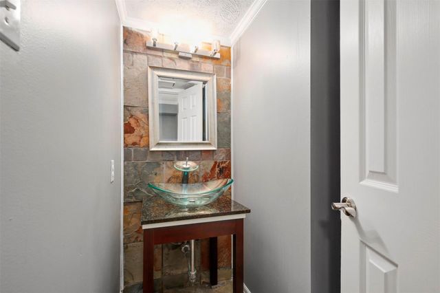 333 Melrose Drive 27D, Richardson, TX 75080