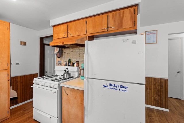 1150 S GREENWOOD AVENUE, Green Bay, WI 54304