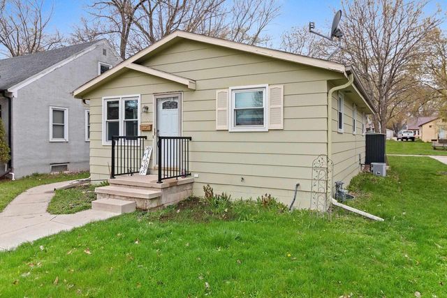1150 S GREENWOOD AVENUE, Green Bay, WI 54304