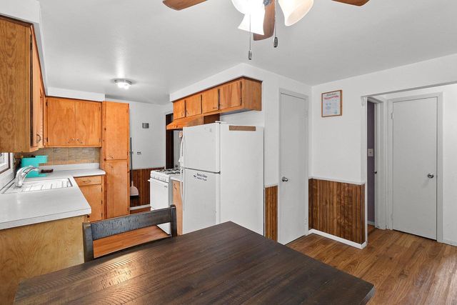 1150 S GREENWOOD AVENUE, Green Bay, WI 54304