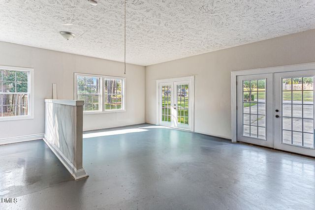 142 Richmond Park Drive, Cameron, NC 28326