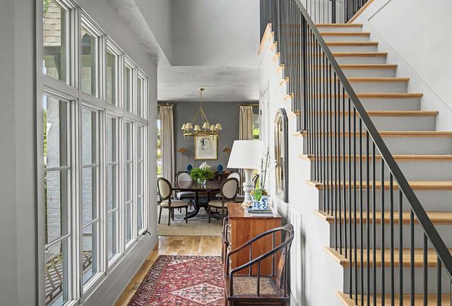 2825 Sugar Tree Rd, Nashville, TN 37215