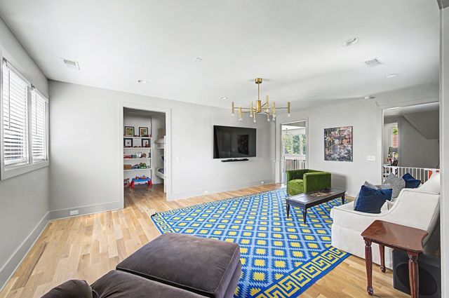 2825 Sugar Tree Rd, Nashville, TN 37215