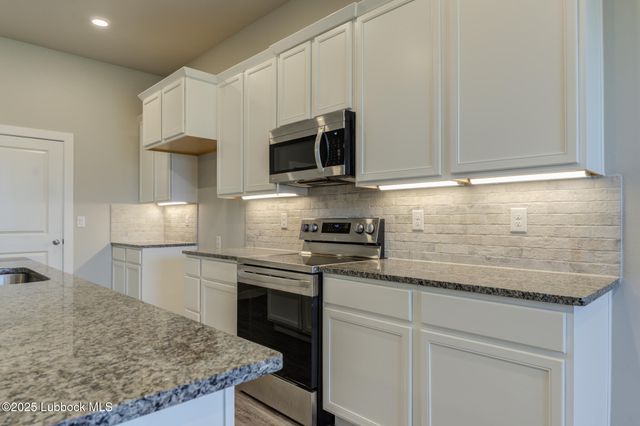 1905 141st Street, Lubbock, TX 79423