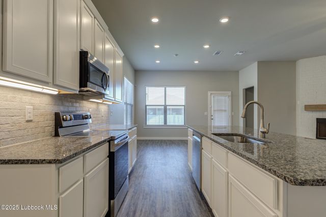 1905 141st Street, Lubbock, TX 79423