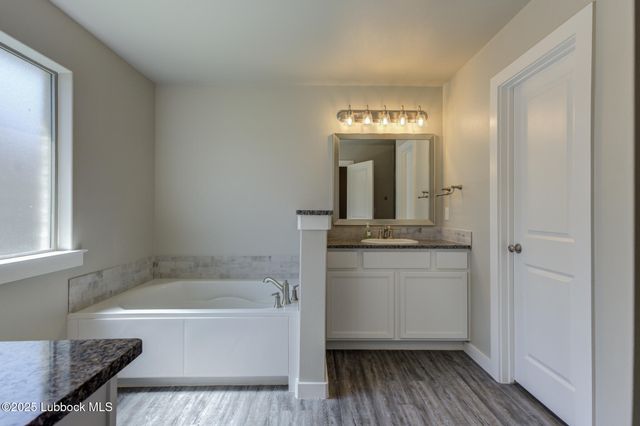 1905 141st Street, Lubbock, TX 79423