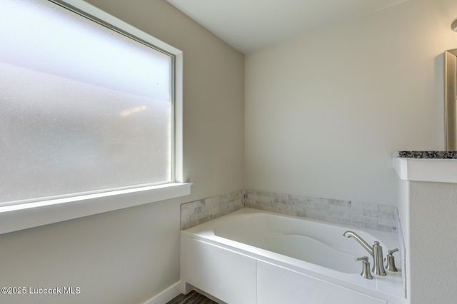 1905 141st Street, Lubbock, TX 79423