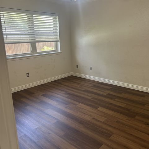 5408 Princess Court, Lake Dallas, TX 75065