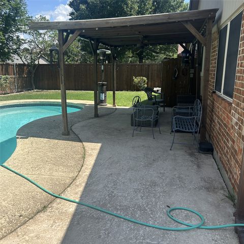 5408 Princess Court, Lake Dallas, TX 75065