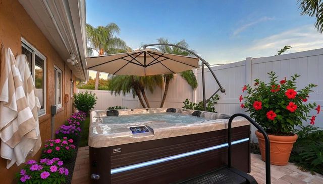 7137 WESTMORELAND DRIVE, Sarasota, FL 34243
