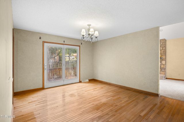 101 Stanmore Drive, Johnson City, TN 37601