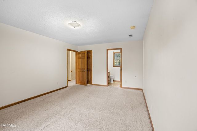 101 Stanmore Drive, Johnson City, TN 37601