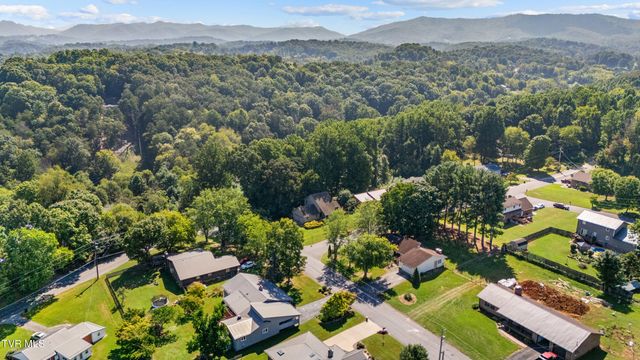 101 Stanmore Drive, Johnson City, TN 37601
