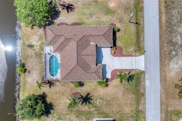 39 FAIRWAY ROAD, Rotonda West, FL 33947