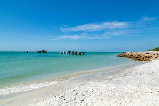 39 FAIRWAY ROAD, Rotonda West, FL 33947