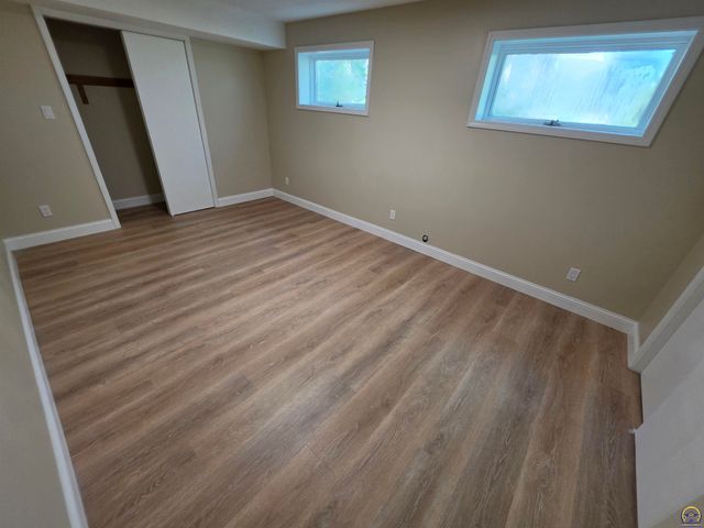 5106 SW 33rd TER, Topeka, KS 66614