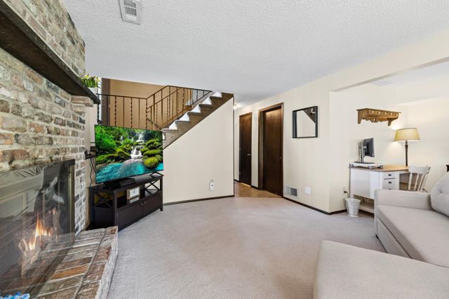 6586 Ives Lane N, Maple Grove, MN 55369