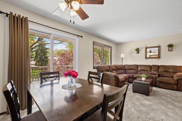 6586 Ives Lane N, Maple Grove, MN 55369