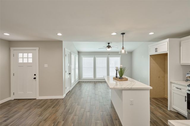 1014 Graham Drive L2, Tomball, TX 77375