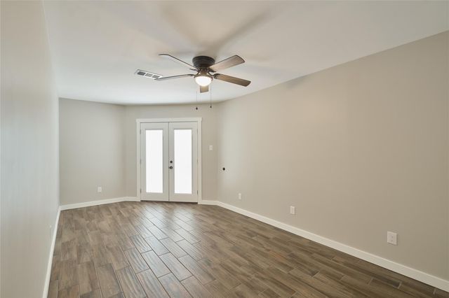 1014 Graham Drive L2, Tomball, TX 77375