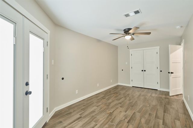 1014 Graham Drive L2, Tomball, TX 77375