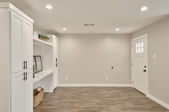 1014 Graham Drive L2, Tomball, TX 77375