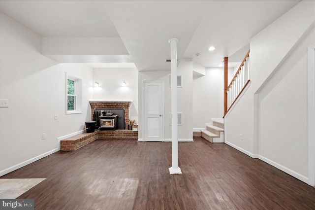 692 LAUREL LN, Bluemont, VA 20135