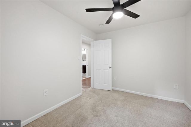 692 LAUREL LN, Bluemont, VA 20135