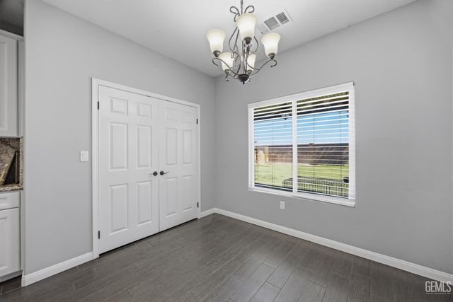 13504 Ashton Wood Court, Bakersfield, CA 93314