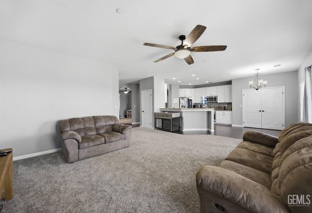 13504 Ashton Wood Court, Bakersfield, CA 93314