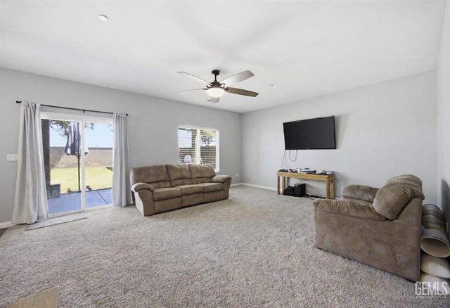 13504 Ashton Wood Court, Bakersfield, CA 93314